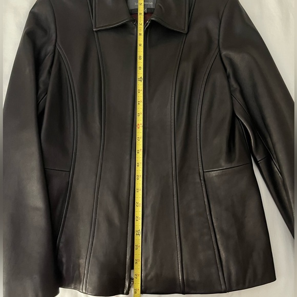 Leather jacket - Picture 7 of 9